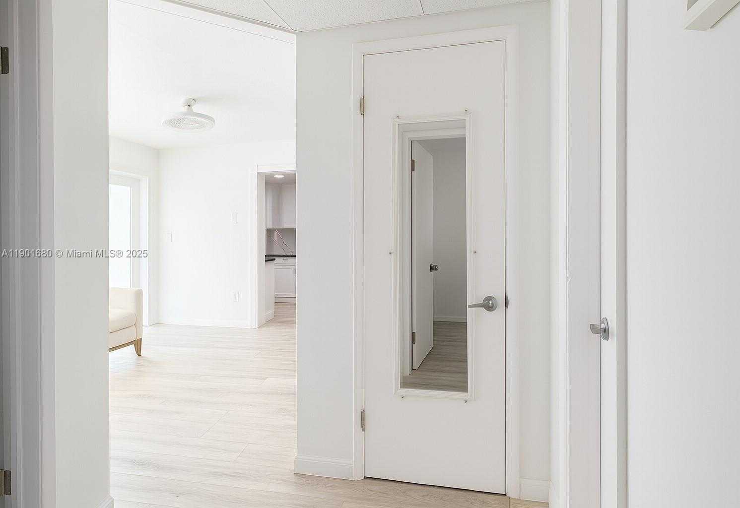 Small Image of 6317 CLEVELAND ST, Hollywood Number 5