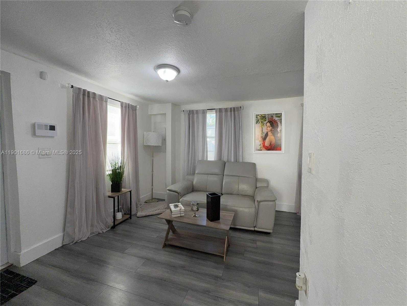 Small Image of 2051 NORTH WEST 152ND TER, Miami Gardens Number 16