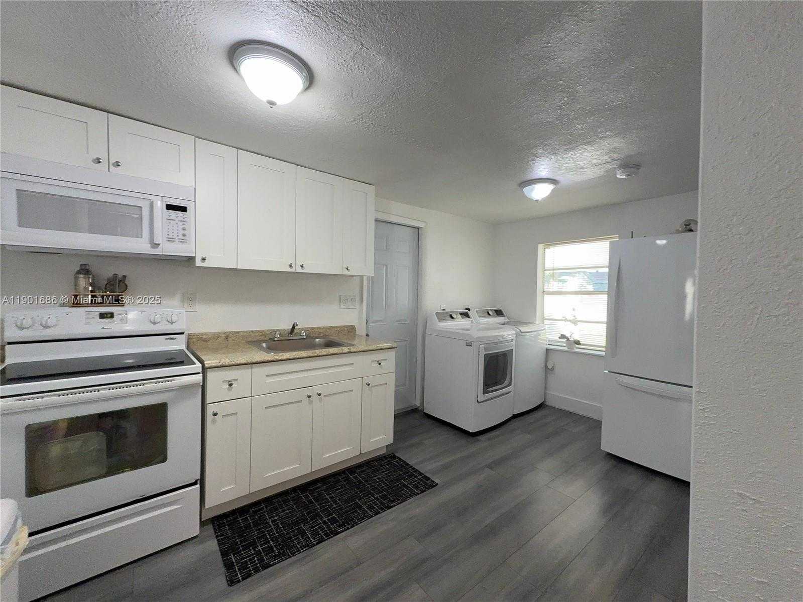Small Image of 2051 NORTH WEST 152ND TER, Miami Gardens Number 4