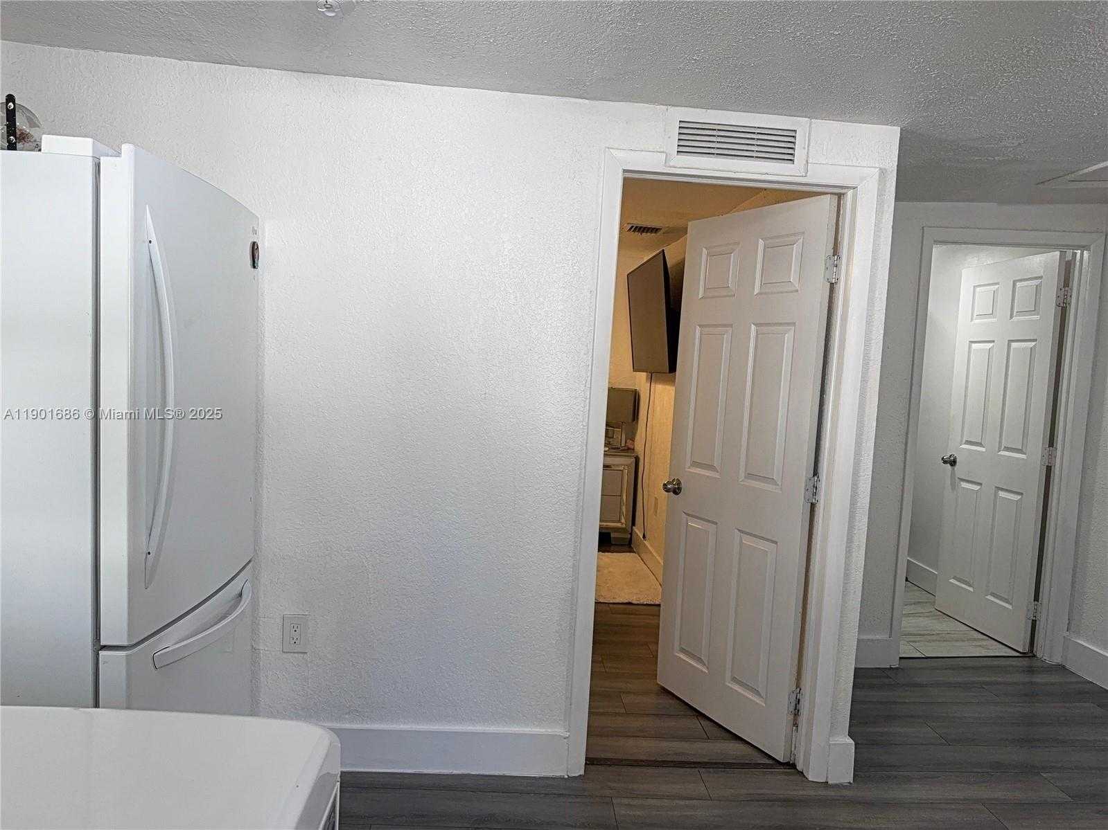 Small Image of 2051 NORTH WEST 152ND TER, Miami Gardens Number 5