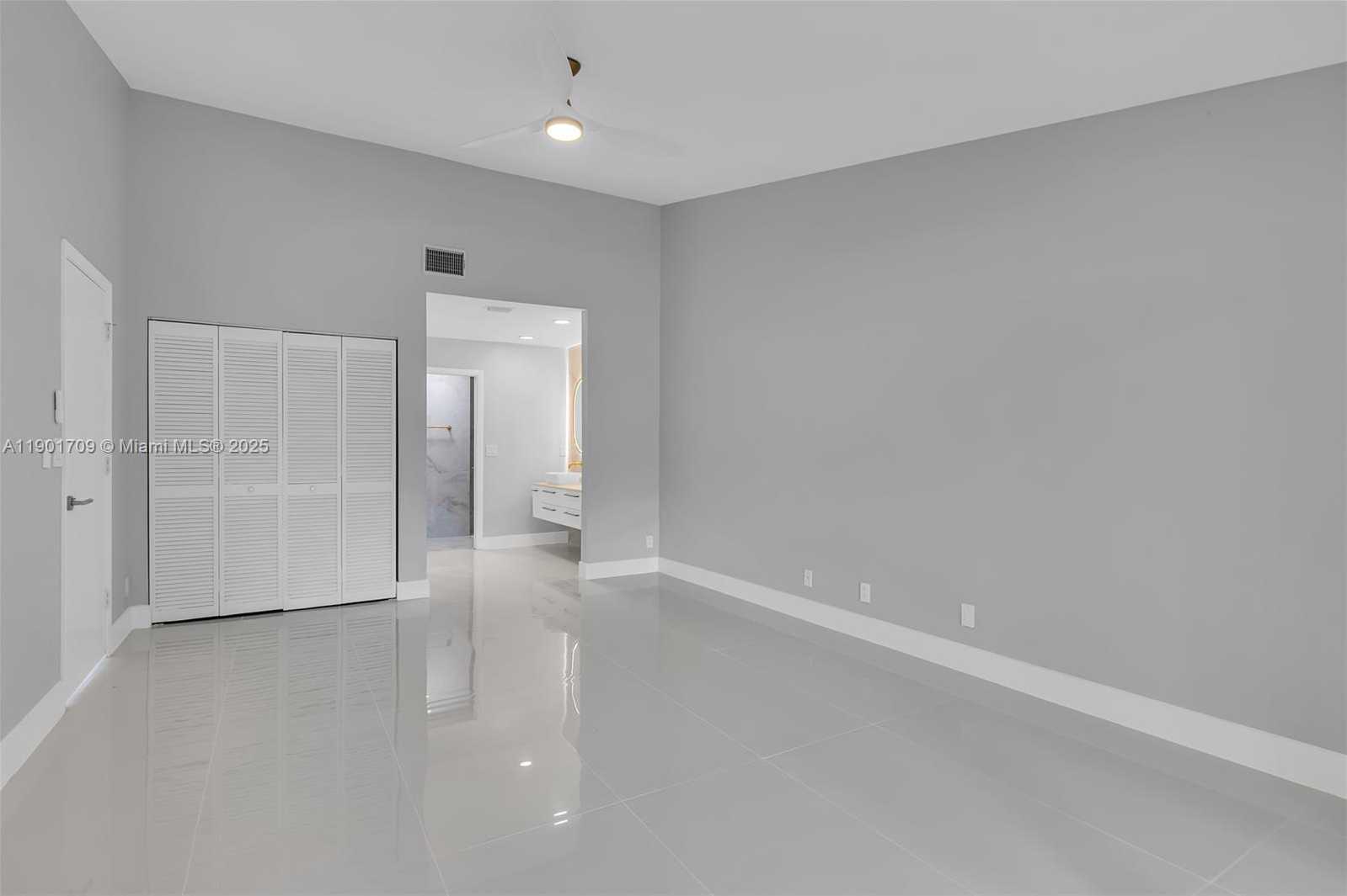 Imagen de Pequeño Objeto