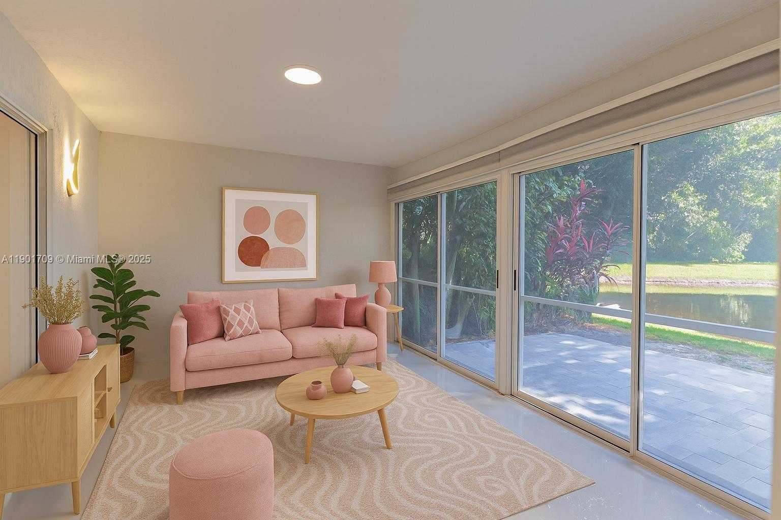 Imagen de Pequeño Objeto