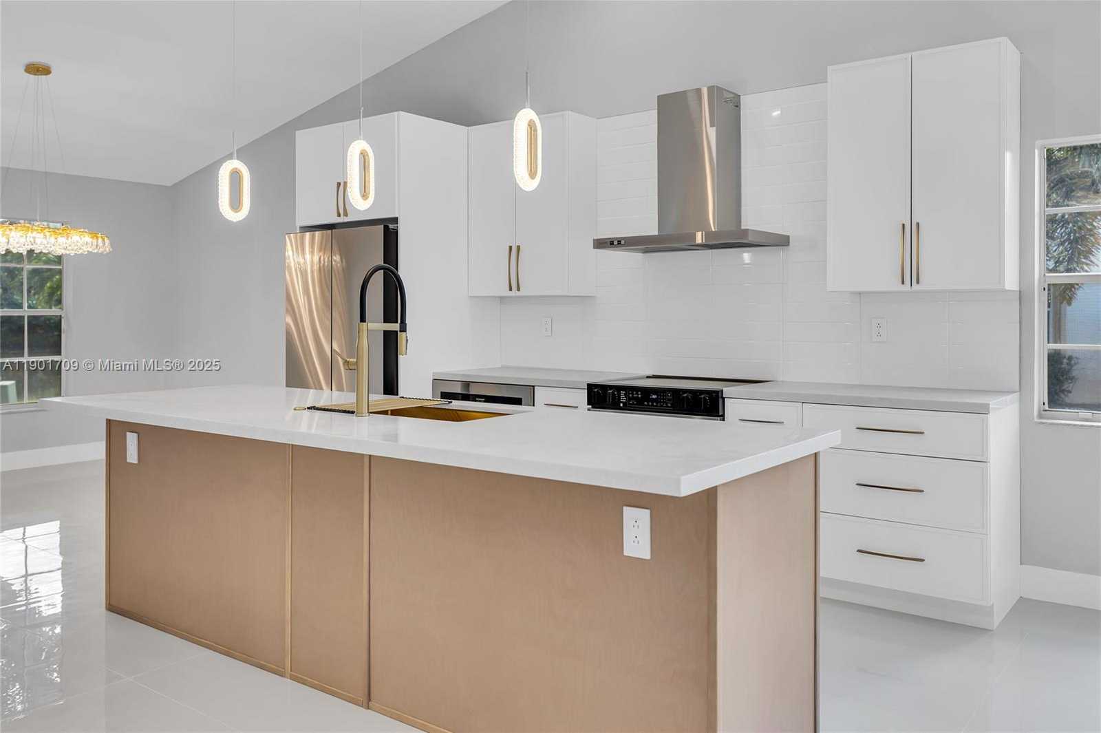 Imagen de Pequeño Objeto