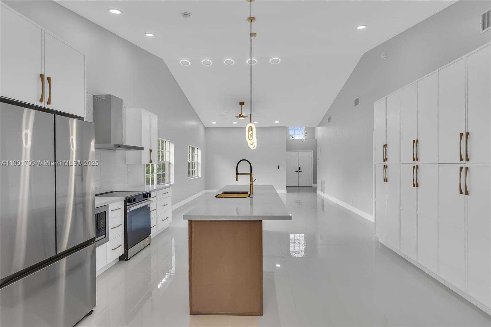 Imagen de Pequeño Objeto