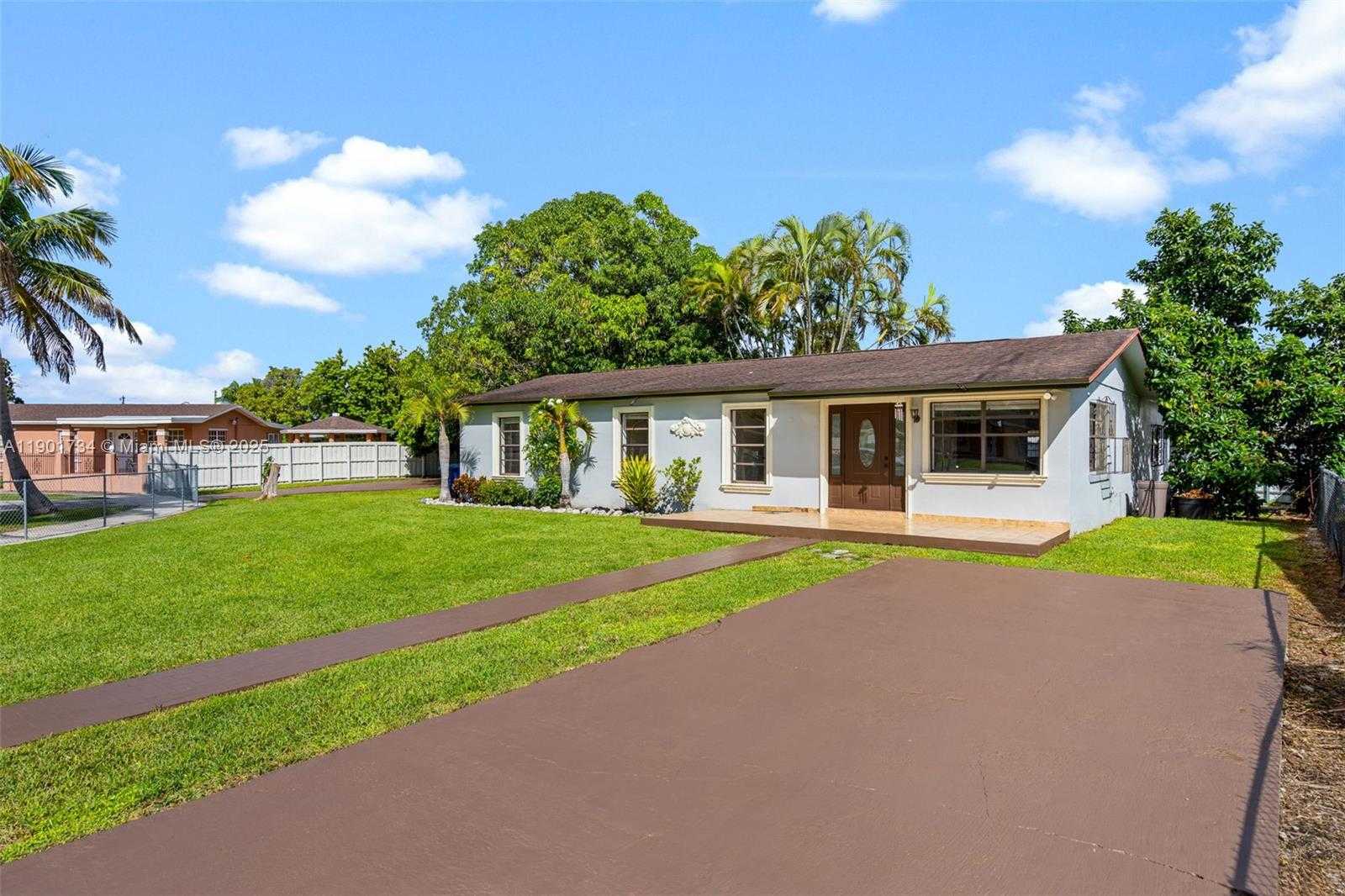 Small Image of 15411 SOUTH WEST 305TH ST, Homestead Number 2