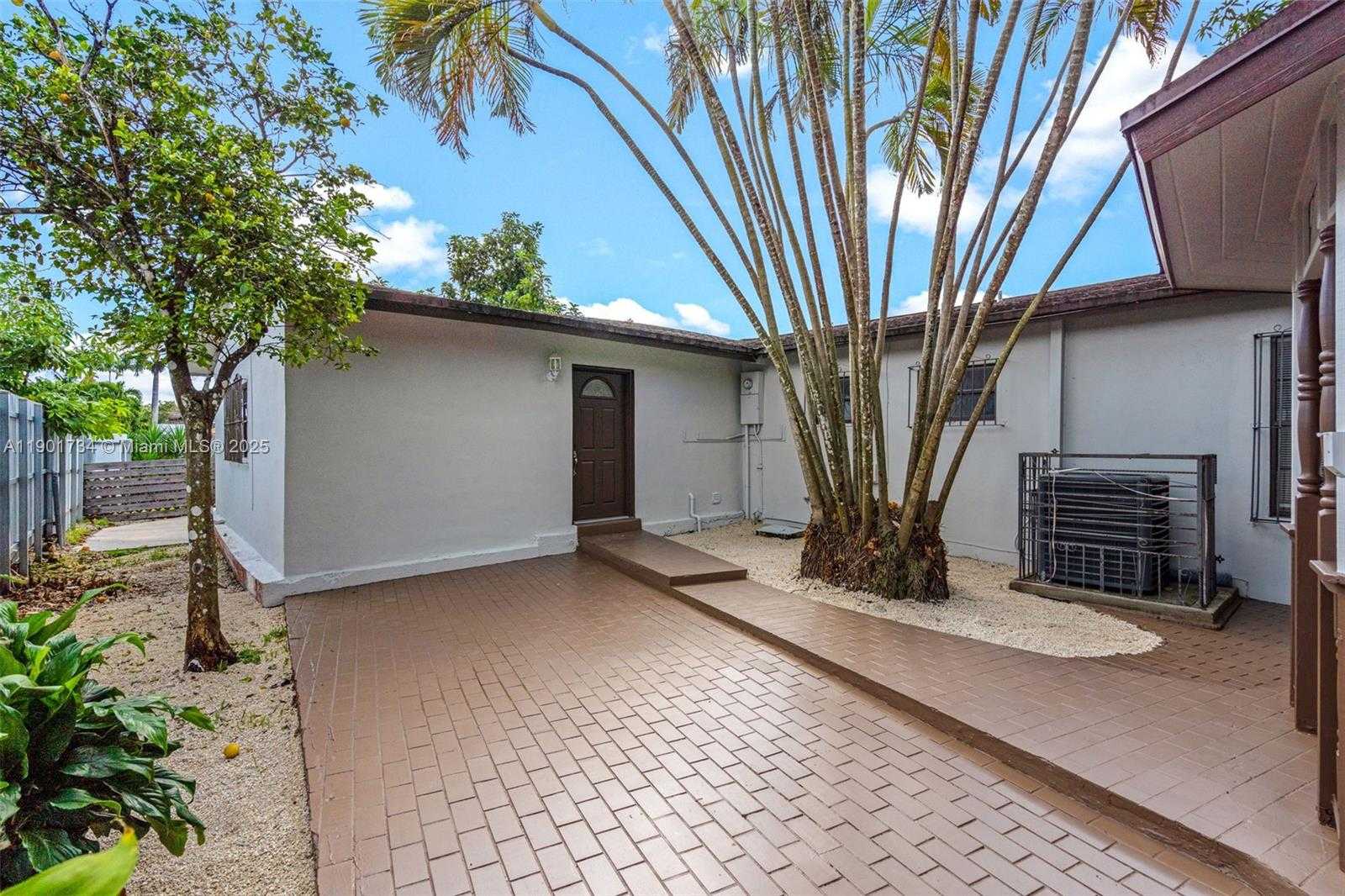 Small Image of 15411 SOUTH WEST 305TH ST, Homestead Number 21