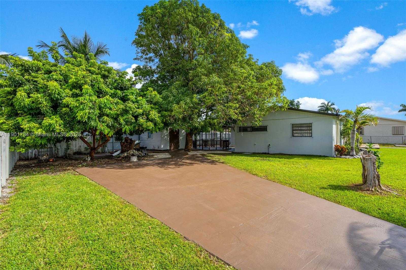 Small Image of 15411 SOUTH WEST 305TH ST, Homestead Number 26