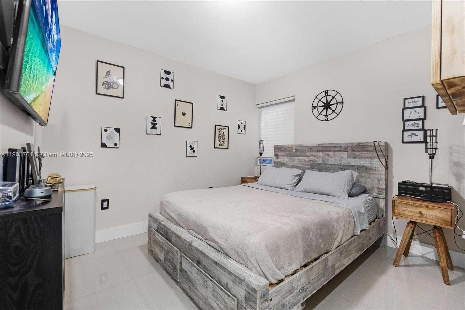 Small Image of 1240 NORTH WEST 38TH ST, Miami Number 12