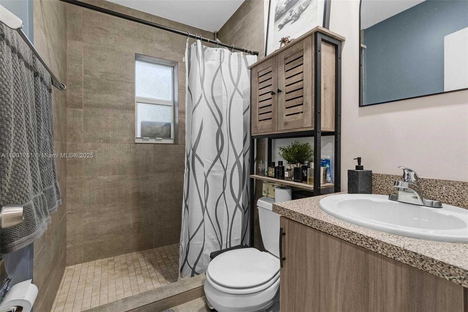 Small Image of 1240 NORTH WEST 38TH ST, Miami Number 17