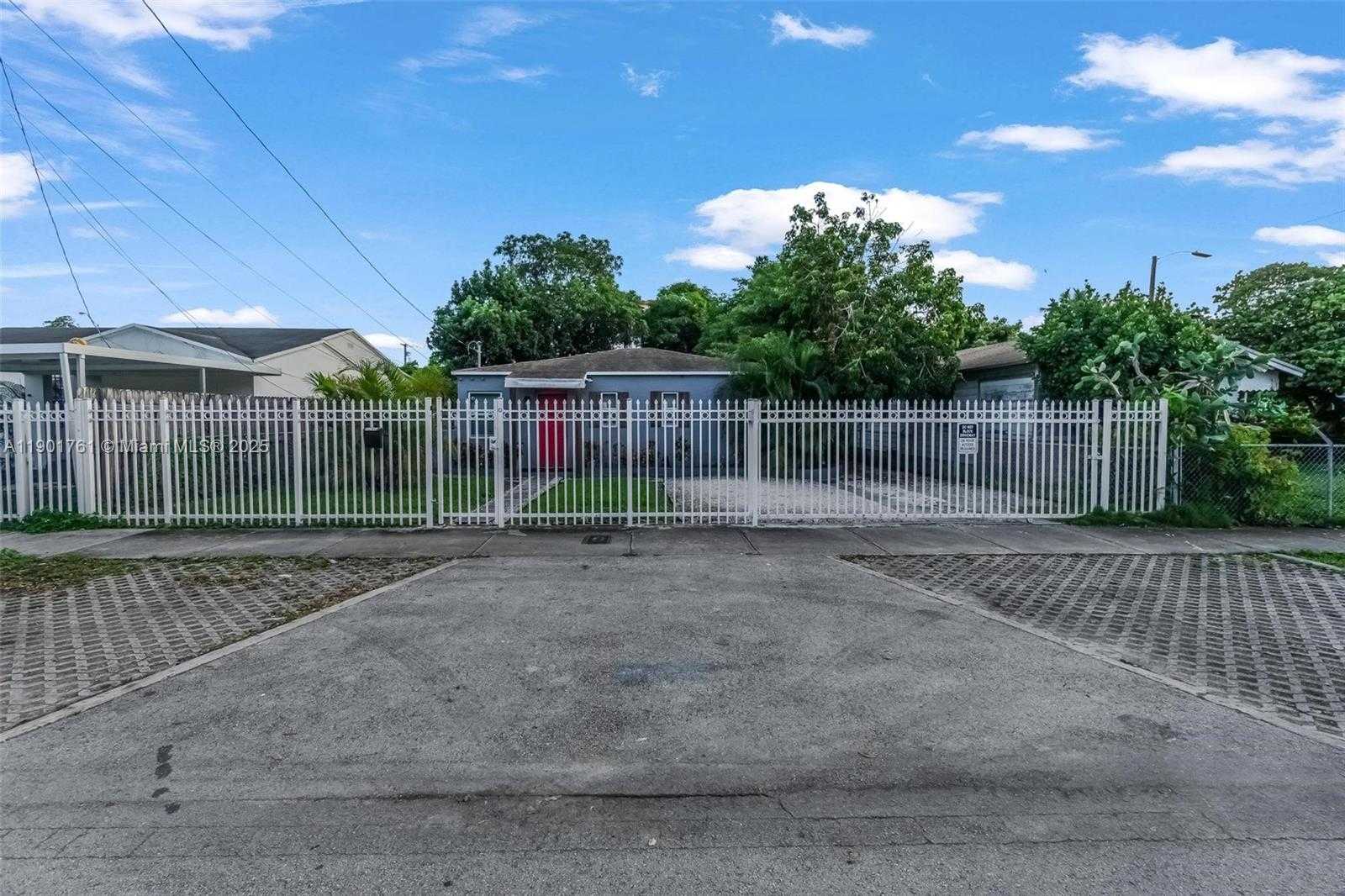 Small Image of 1240 NORTH WEST 38TH ST, Miami Number 21