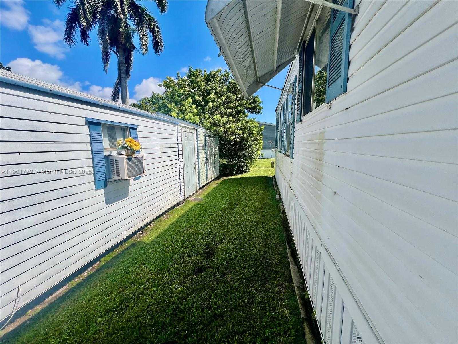 Small Image of 35303 SOUTH WEST 180TH AVE UNIT 412, Homestead Number 21