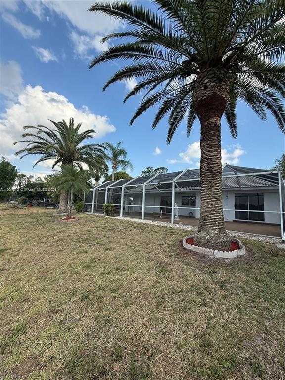 Small Image of 2803 EAST 5TH ST, Other City - In The State Of Florida Number 39