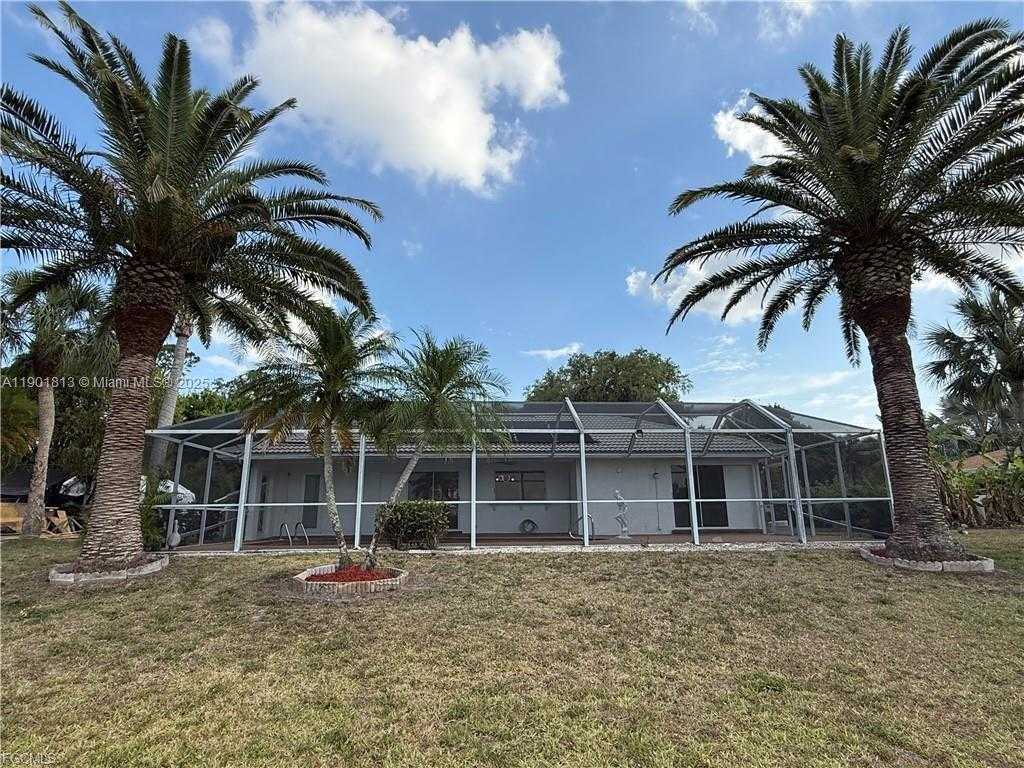 Small Image of 2803 EAST 5TH ST, Other City - In The State Of Florida Number 40