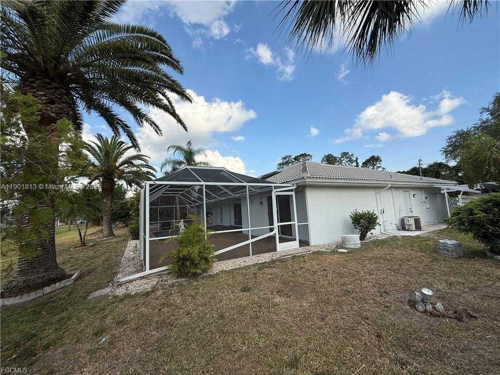 Small Image of 2803 EAST 5TH ST, Other City - In The State Of Florida Number 41