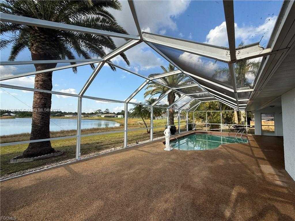 Small Image of 2803 EAST 5TH ST, Other City - In The State Of Florida Number 42