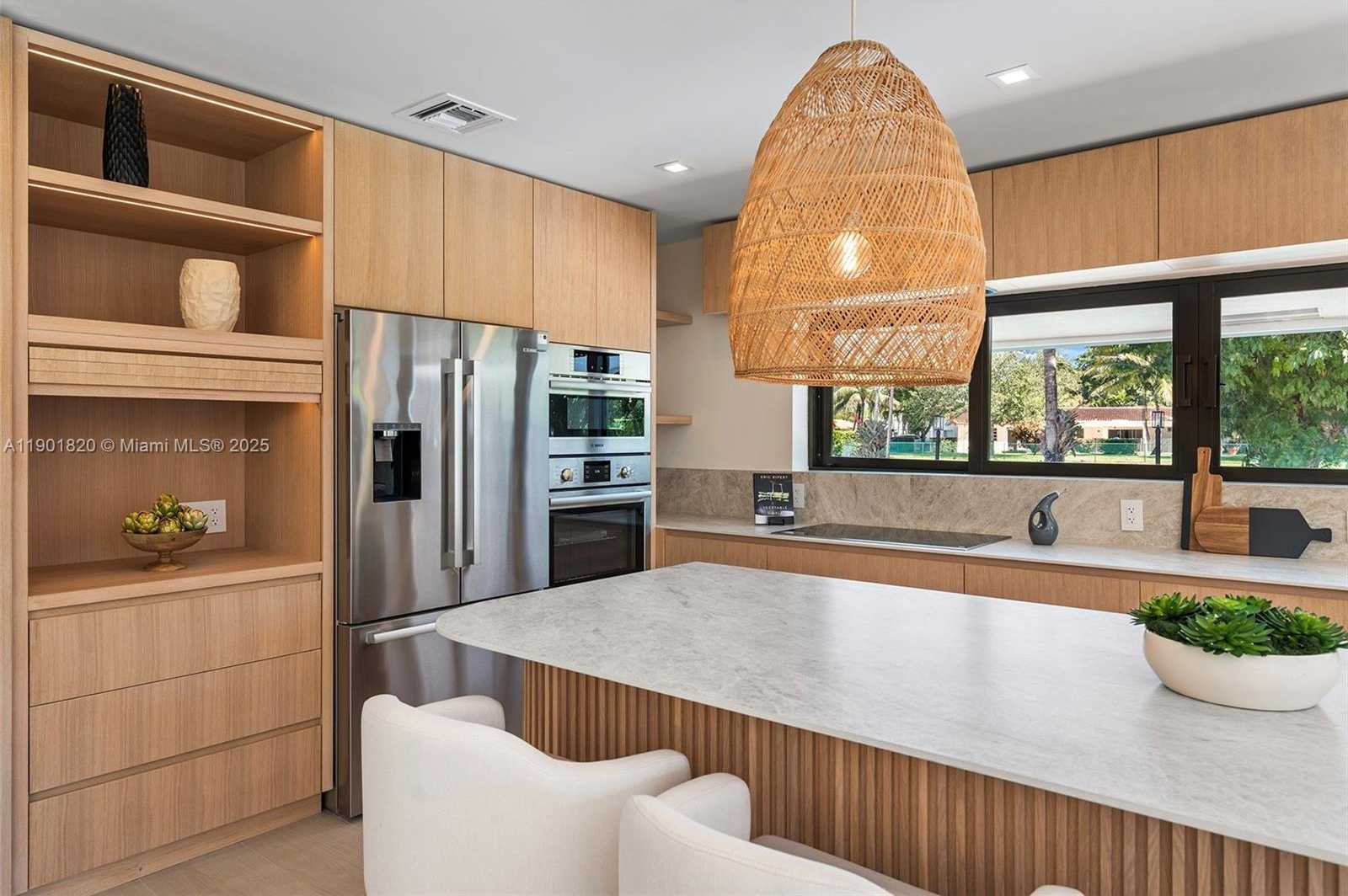 Small Image of 10945 SOUTH WEST 75TH CT, Pinecrest Number 12