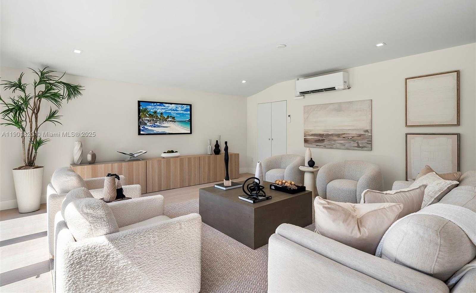 Small Image of 10945 SOUTH WEST 75TH CT, Pinecrest Number 18