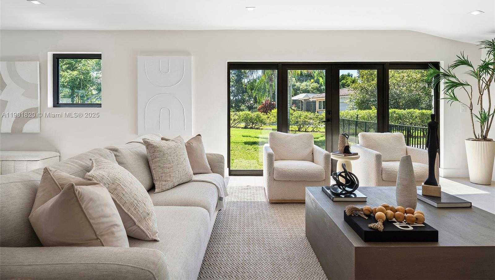 Small Image of 10945 SOUTH WEST 75TH CT, Pinecrest Number 21