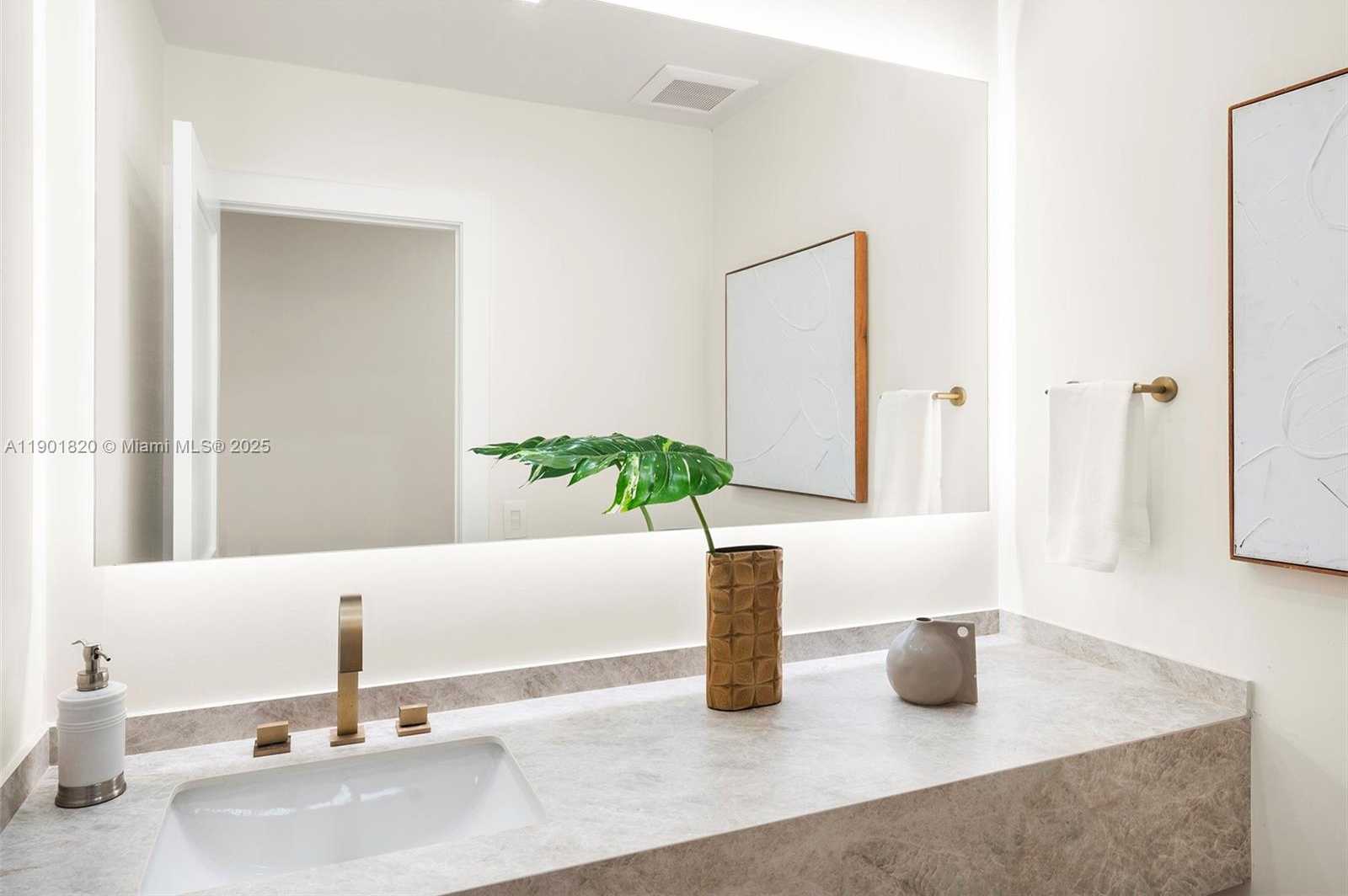 Small Image of 10945 SOUTH WEST 75TH CT, Pinecrest Number 33