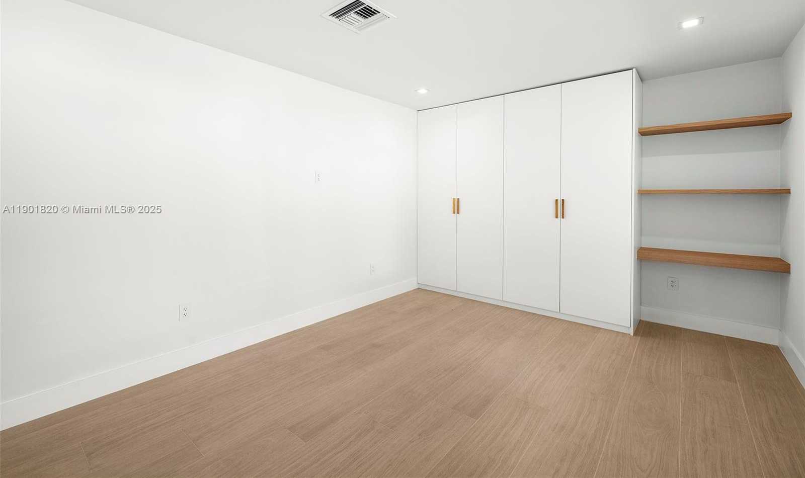 Small Image of 10945 SOUTH WEST 75TH CT, Pinecrest Number 35