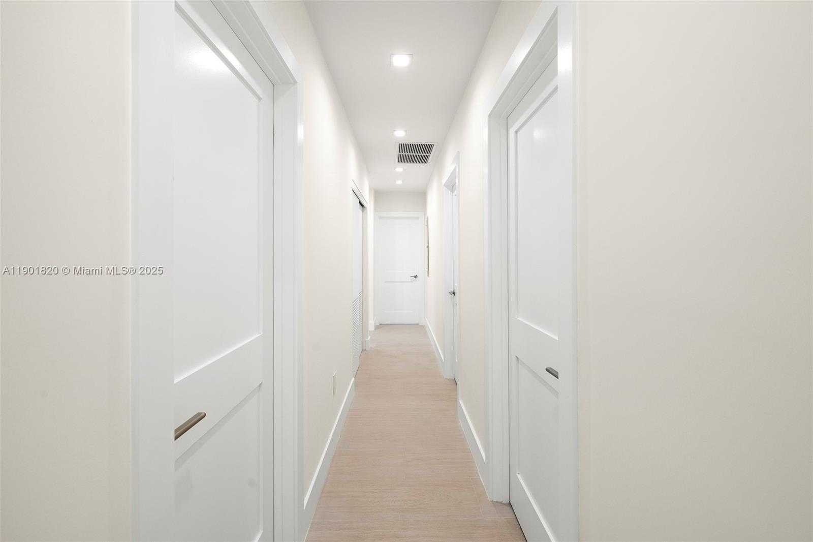 Small Image of 10945 SOUTH WEST 75TH CT, Pinecrest Number 44