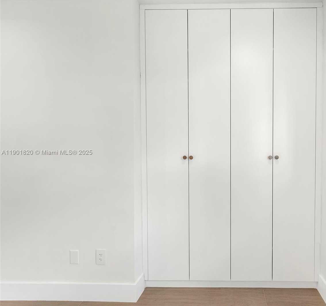 Small Image of 10945 SOUTH WEST 75TH CT, Pinecrest Number 52