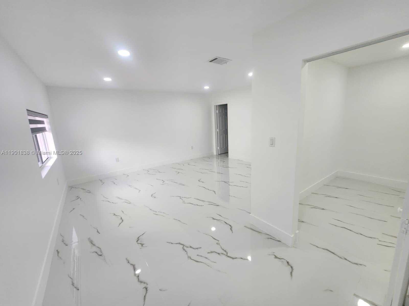 Small Image of 19621 SOUTH WEST 308TH ST, Homestead Number 17