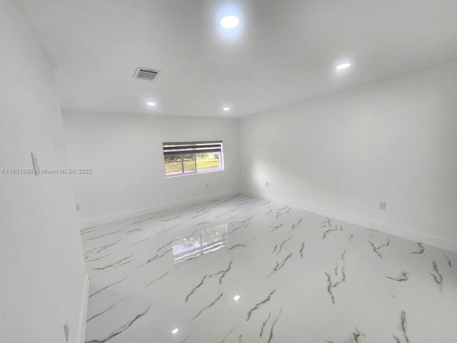 Small Image of 19621 SOUTH WEST 308TH ST, Homestead Number 18