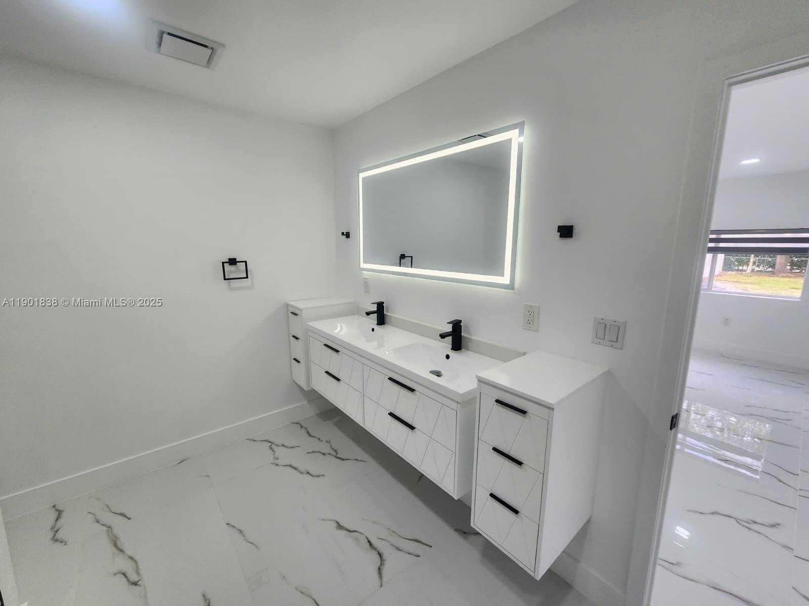 Small Image of 19621 SOUTH WEST 308TH ST, Homestead Number 20