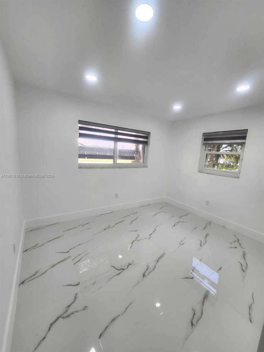 Small Image of 19621 SOUTH WEST 308TH ST, Homestead Number 28