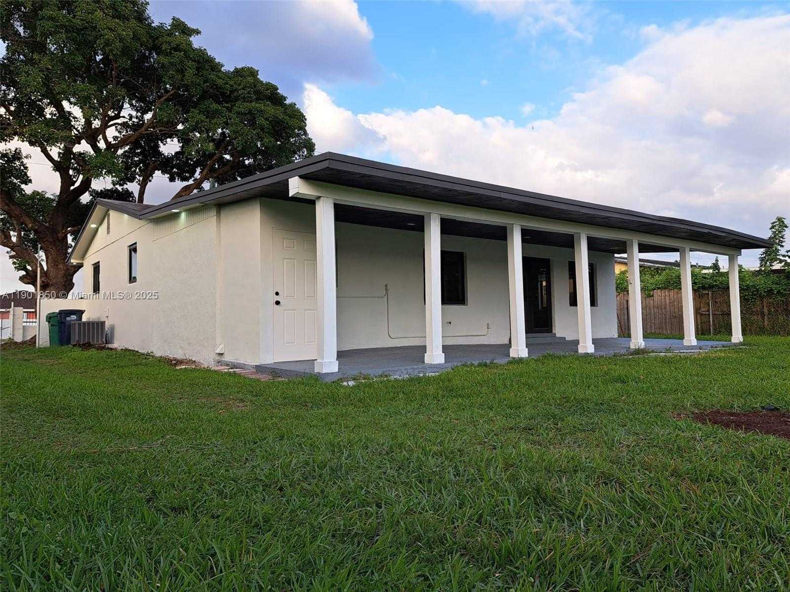 Small Image of 12860 SOUTH WEST 268TH ST, Homestead Number 17
