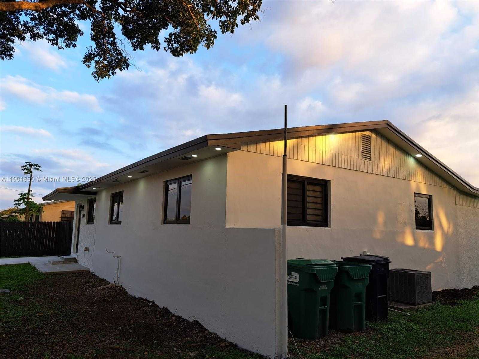 Small Image of 12860 SOUTH WEST 268TH ST, Homestead Number 22