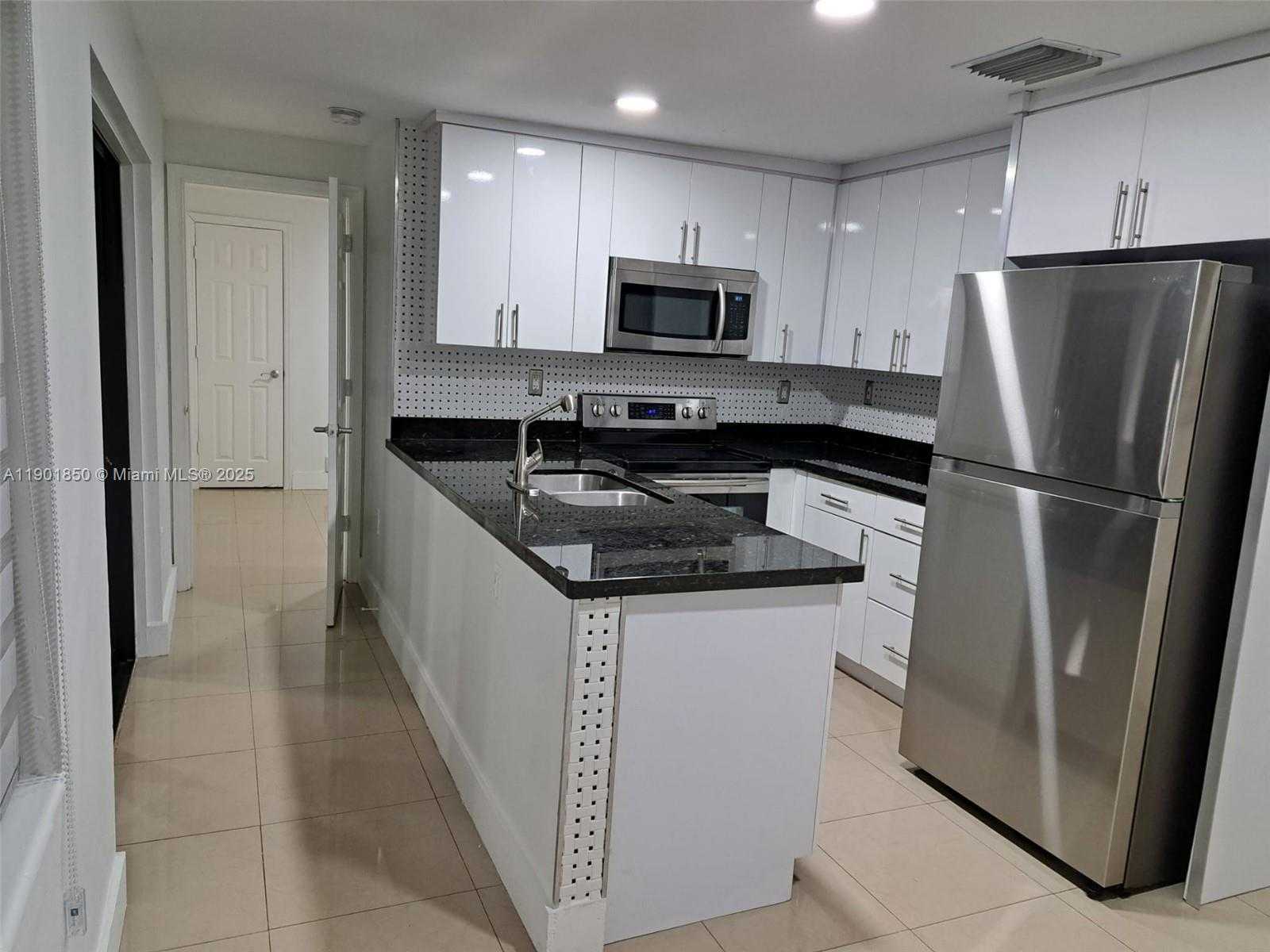 Small Image of 12860 SOUTH WEST 268TH ST, Homestead Number 8