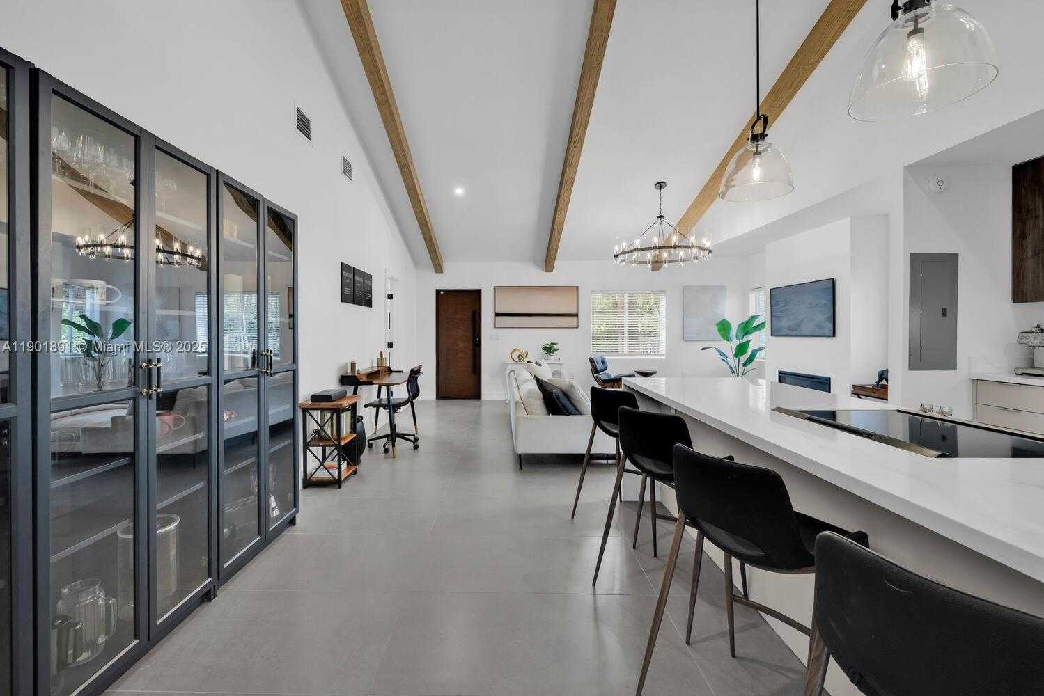 Small Image of 901 NORTH WEST 7TH ST RD, Miami Number 12