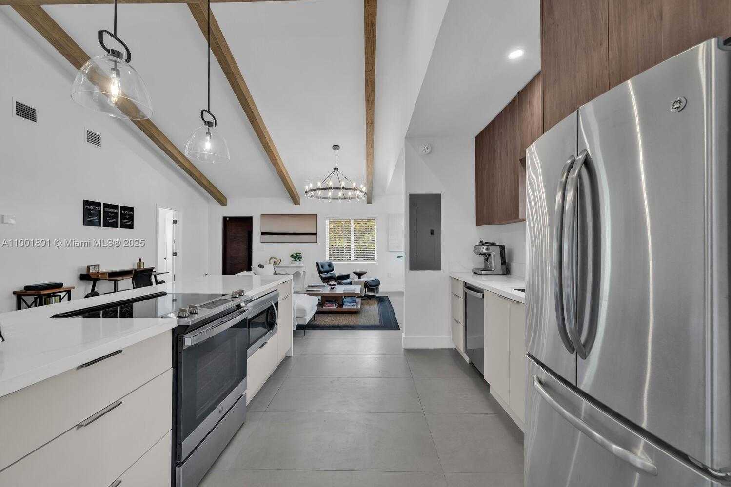 Small Image of 901 NORTH WEST 7TH ST RD, Miami Number 13