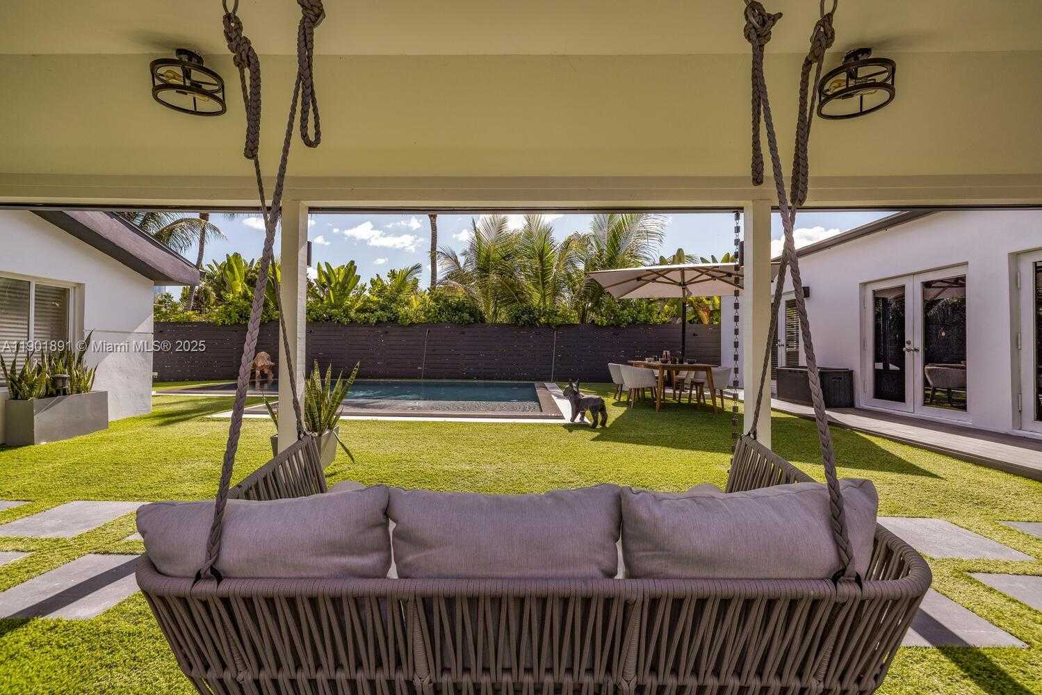 Small Image of 901 NORTH WEST 7TH ST RD, Miami Number 33