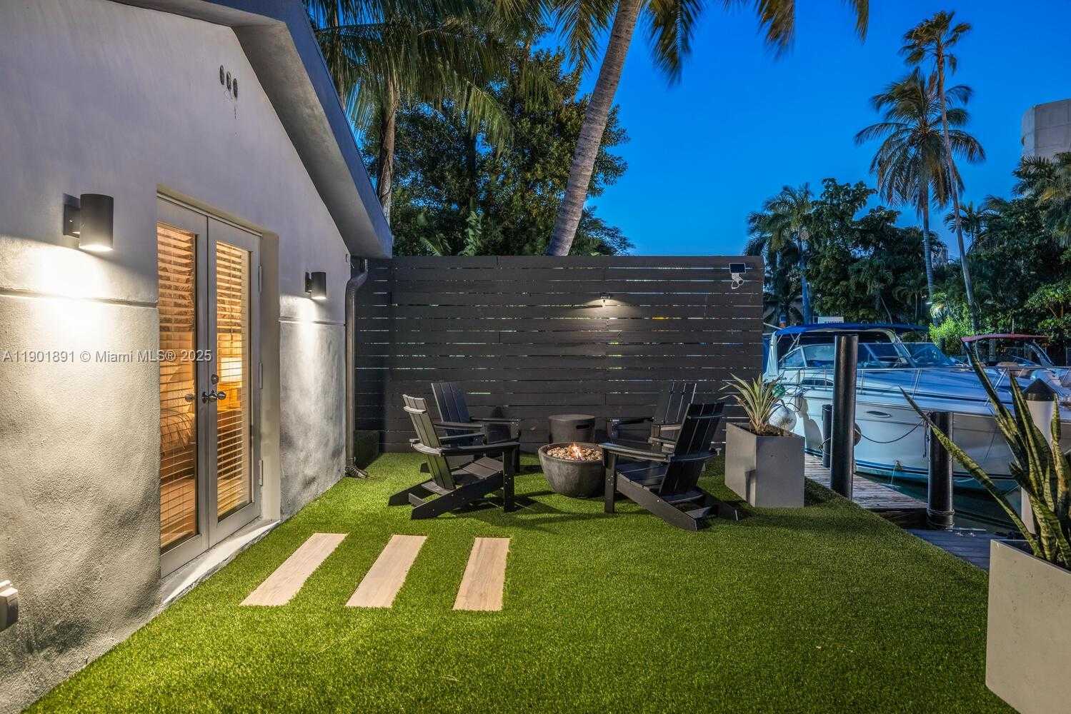 Small Image of 901 NORTH WEST 7TH ST RD, Miami Number 47