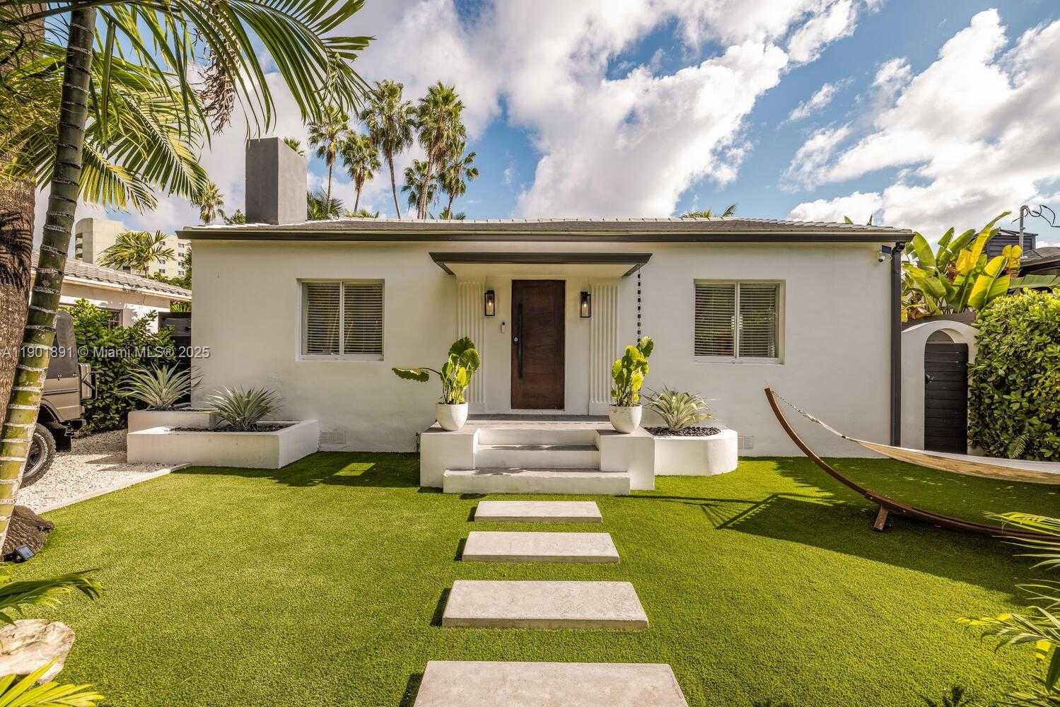 Small Image of 901 NORTH WEST 7TH ST RD, Miami Number 78