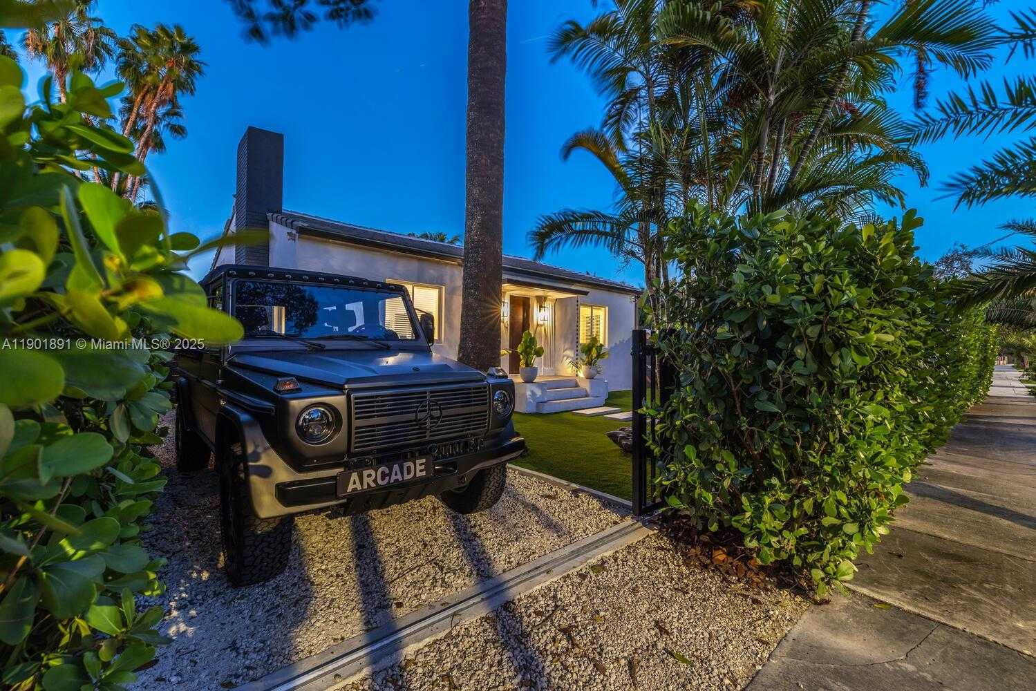 Small Image of 901 NORTH WEST 7TH ST RD, Miami Number 81