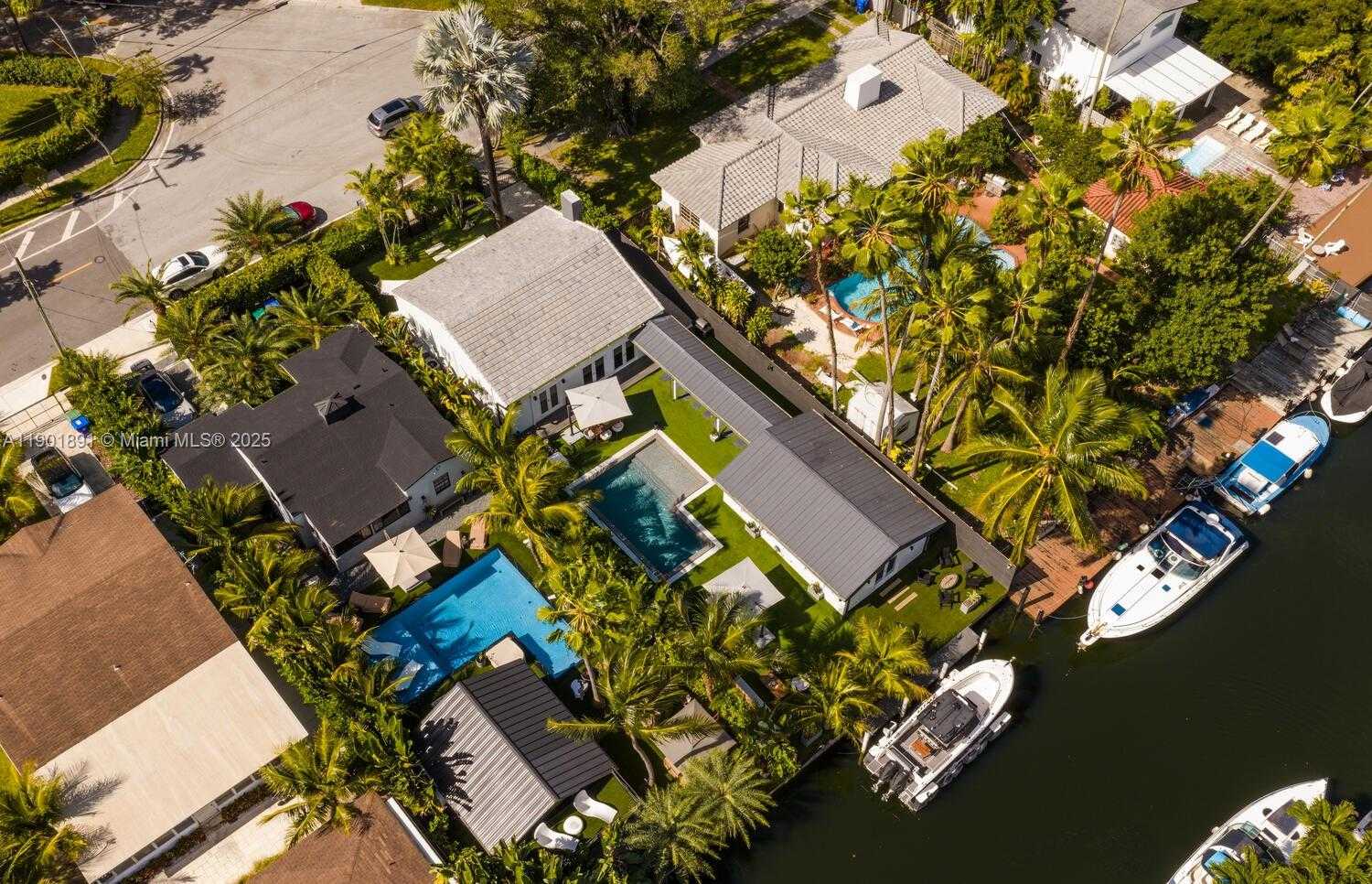 Small Image of 901 NORTH WEST 7TH ST RD, Miami Number 88