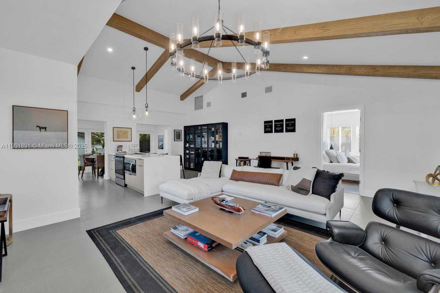 Small Image of 901 NORTH WEST 7TH ST RD, Miami Number 9