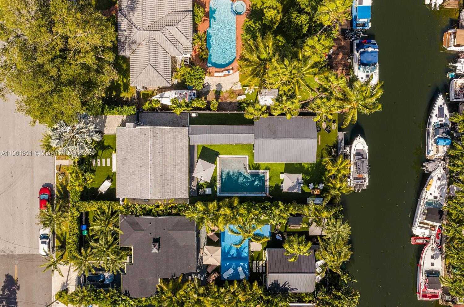 Small Image of 901 NORTH WEST 7TH ST RD, Miami Number 91