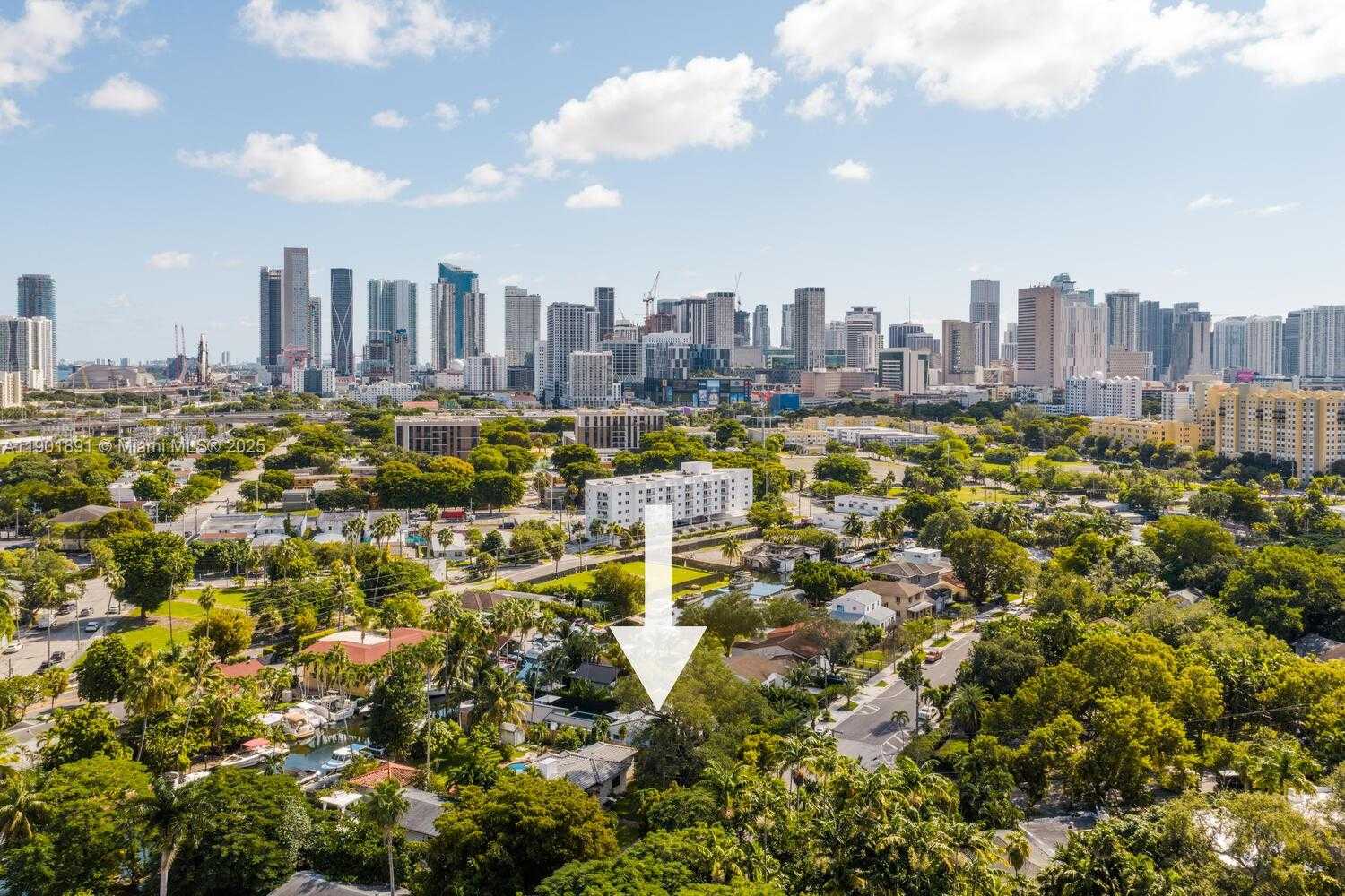 Small Image of 901 NORTH WEST 7TH ST RD, Miami Number 97