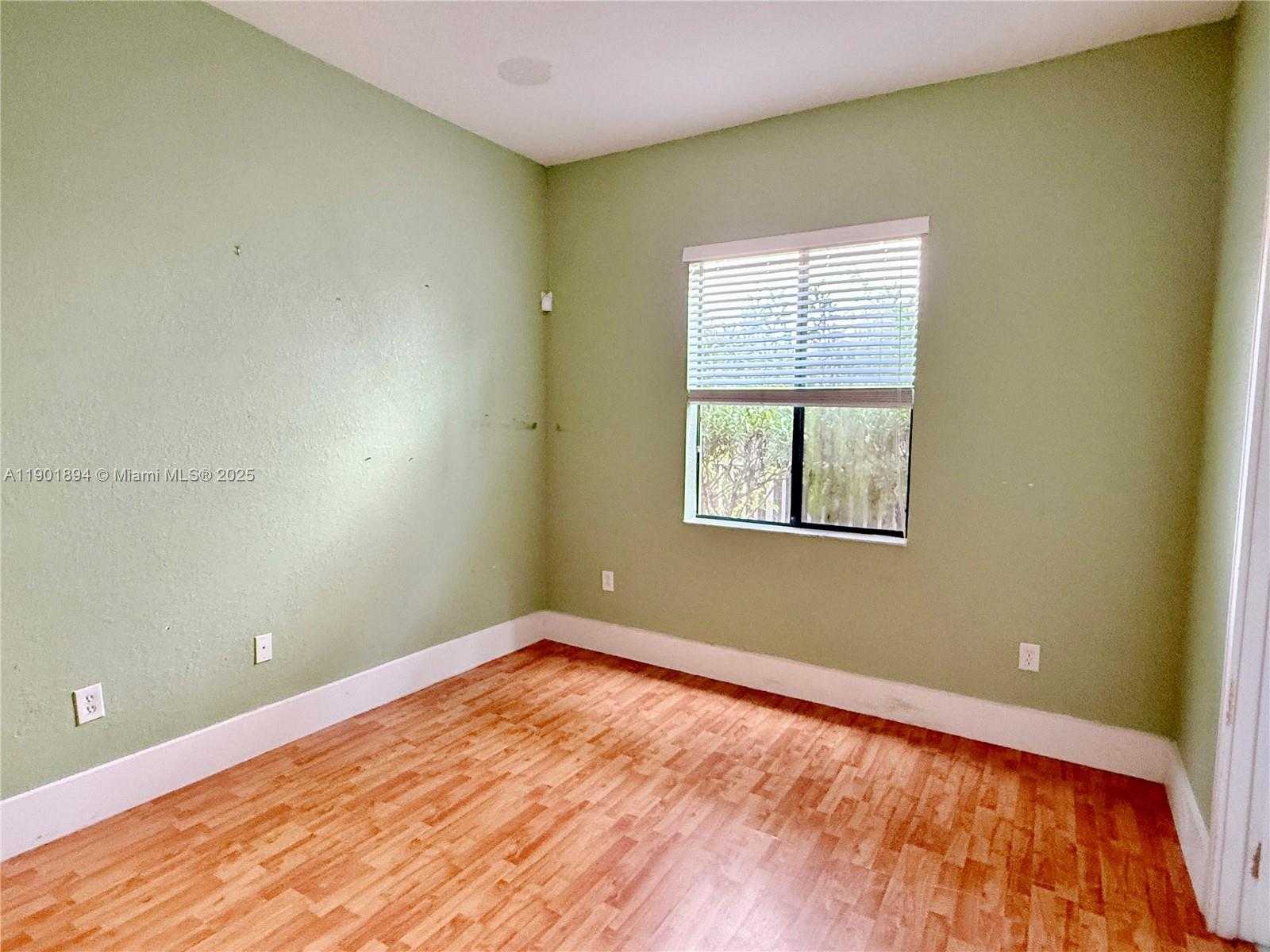 Small Image of 7996 SOUTH WEST 195TH ST, Cutler Bay Number 22