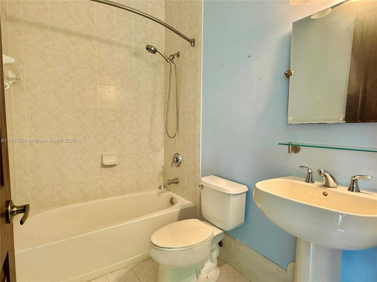 Small Image of 7996 SOUTH WEST 195TH ST, Cutler Bay Number 27