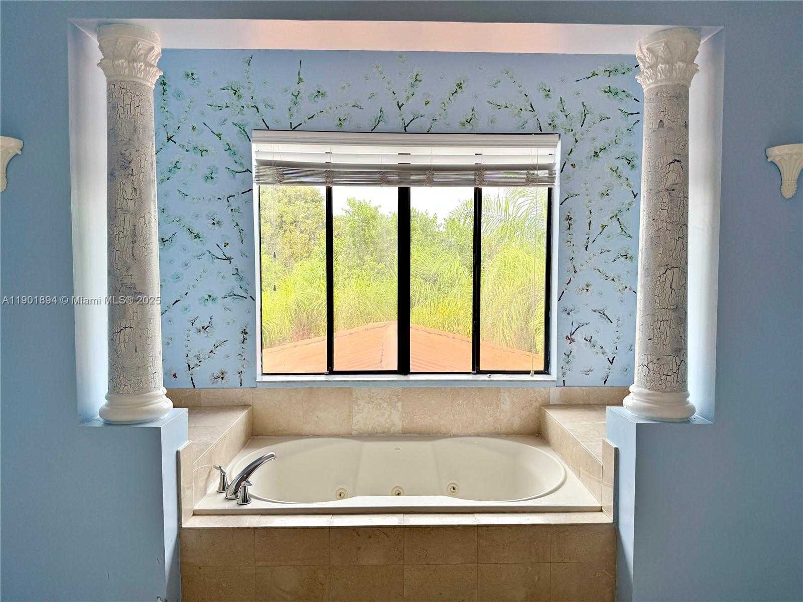 Small Image of 7996 SOUTH WEST 195TH ST, Cutler Bay Number 39