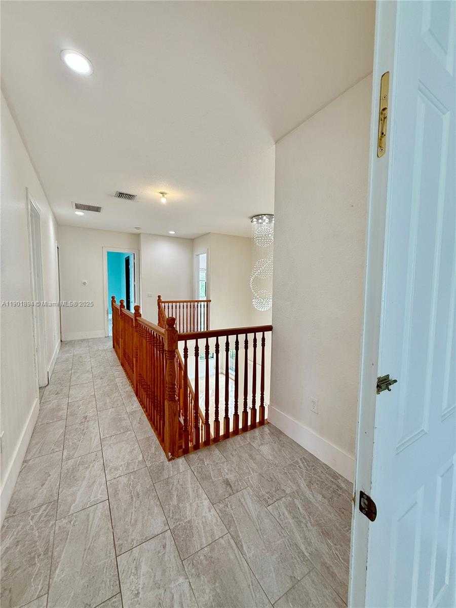 Small Image of 7996 SOUTH WEST 195TH ST, Cutler Bay Number 49