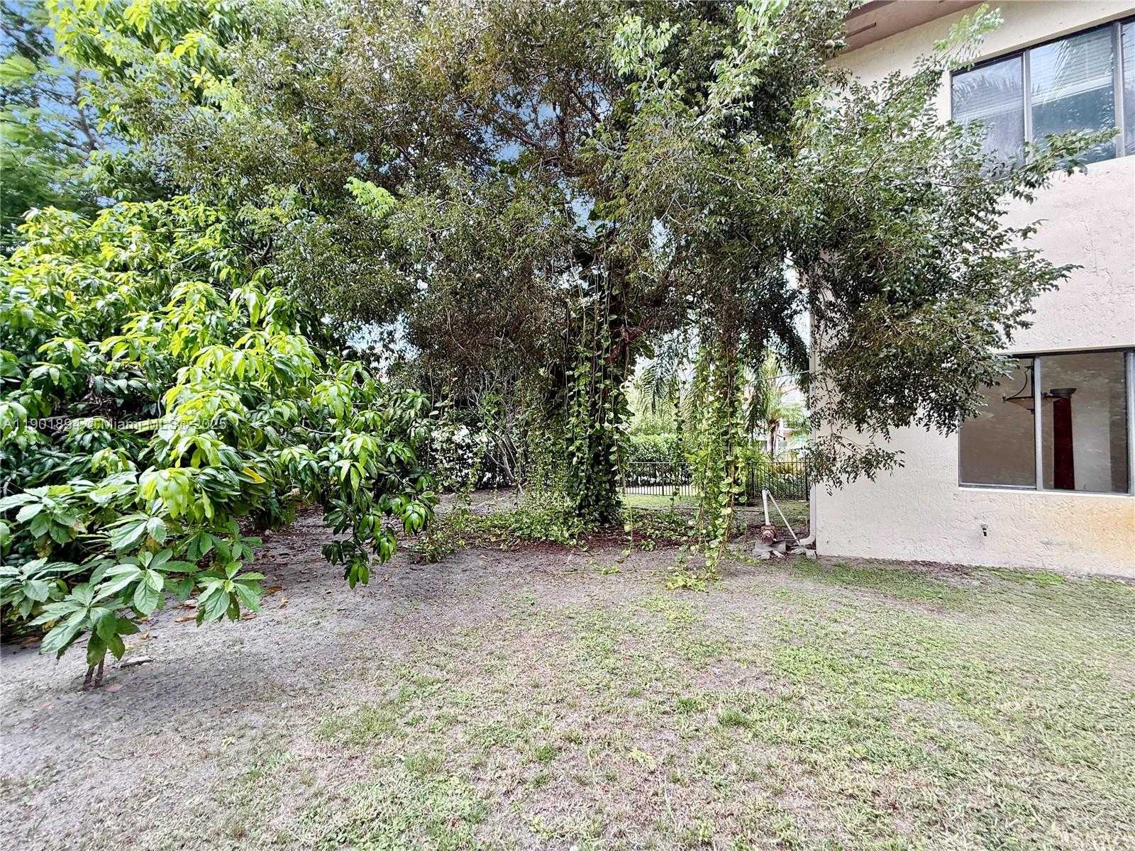 Small Image of 7996 SOUTH WEST 195TH ST, Cutler Bay Number 55