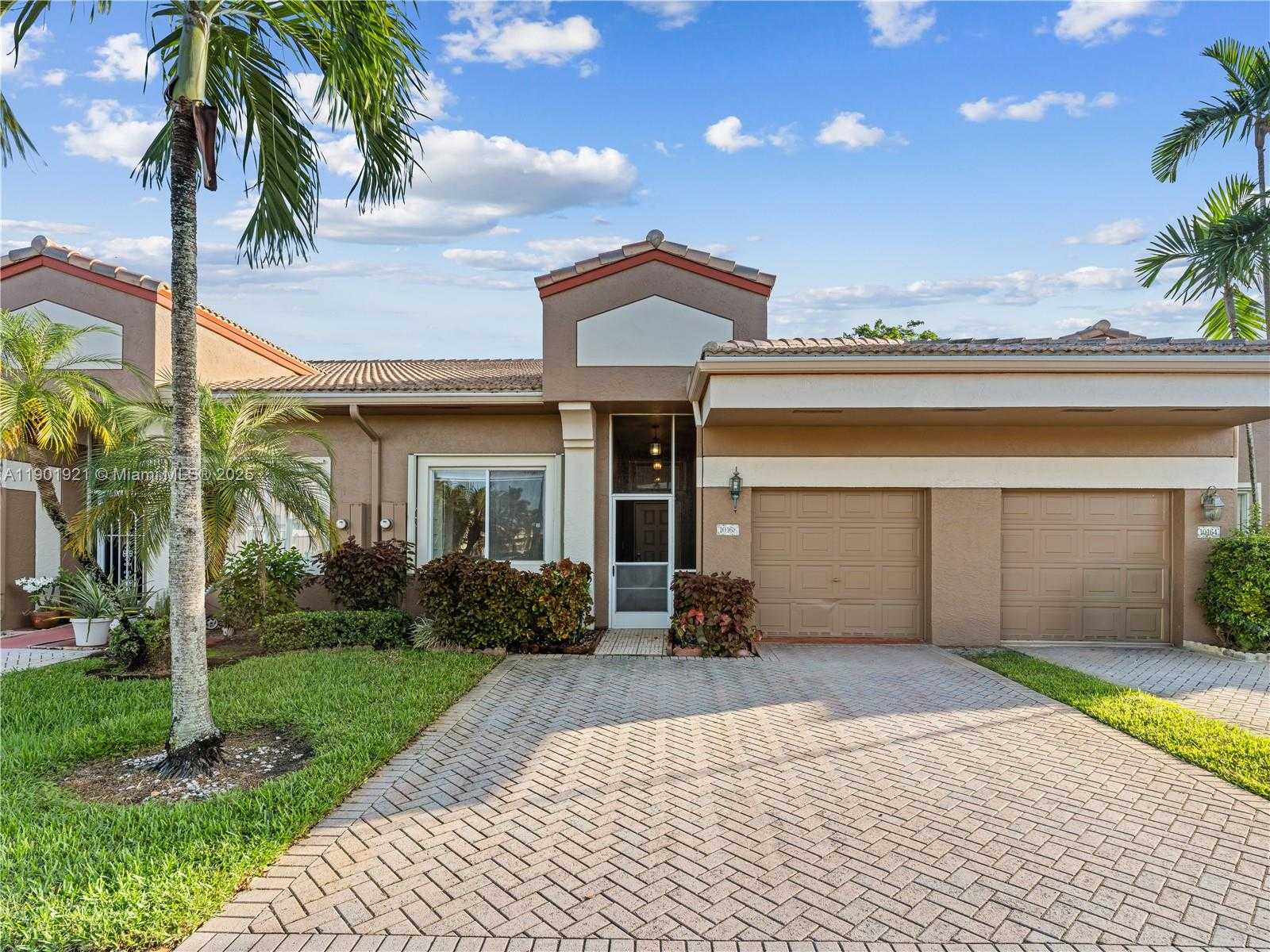 Small Image of 10168 LOMBARDY DR, Tamarac Number 1