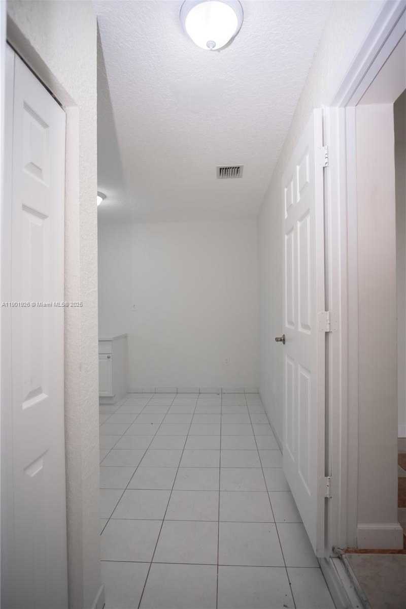 Small Image of 15002 SOUTH WEST 67TH LN, Miami Number 34